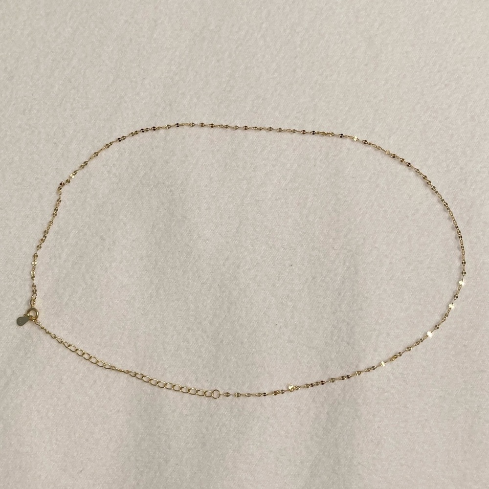 Delicate gold chain necklace - Picture 3 of 7